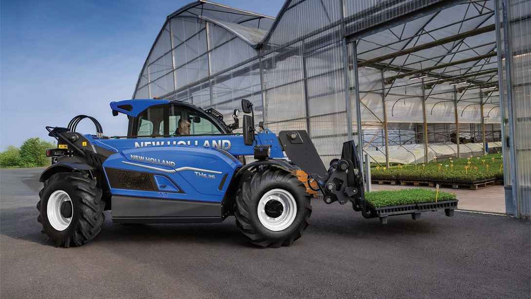 New Holland Introduces TH6.26 Compact Telehandler